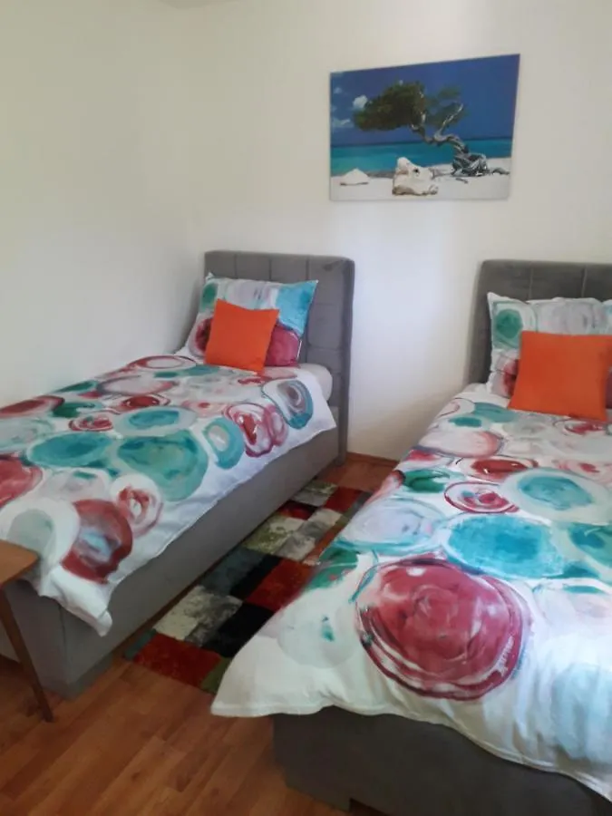 Apartments Alen Pula