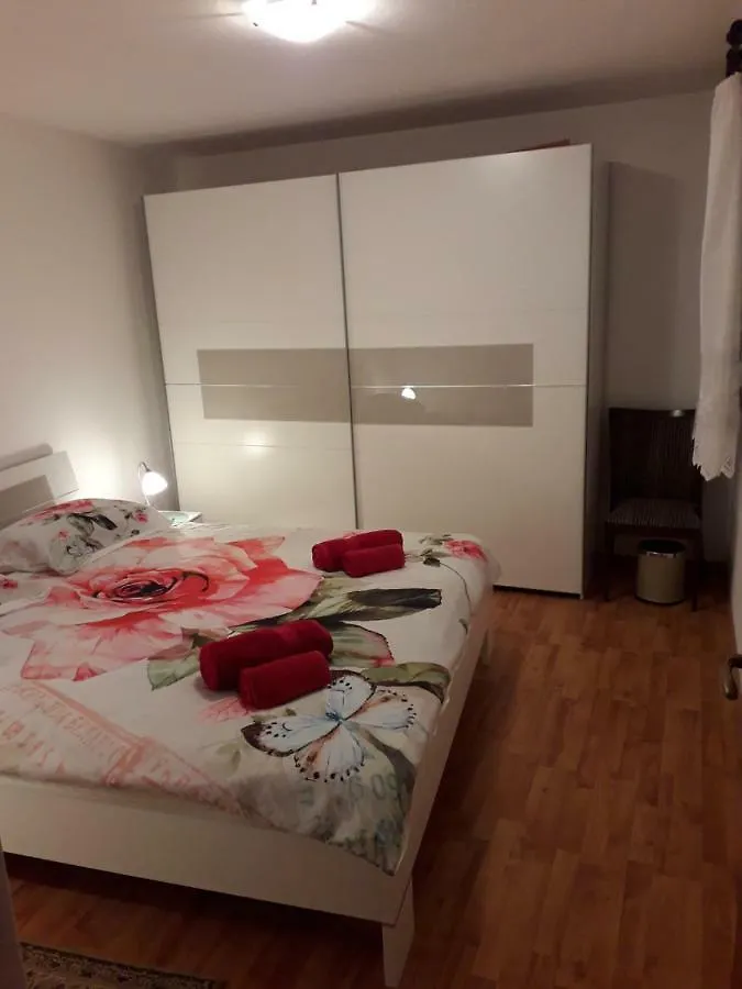 Apartments Alen Pula
