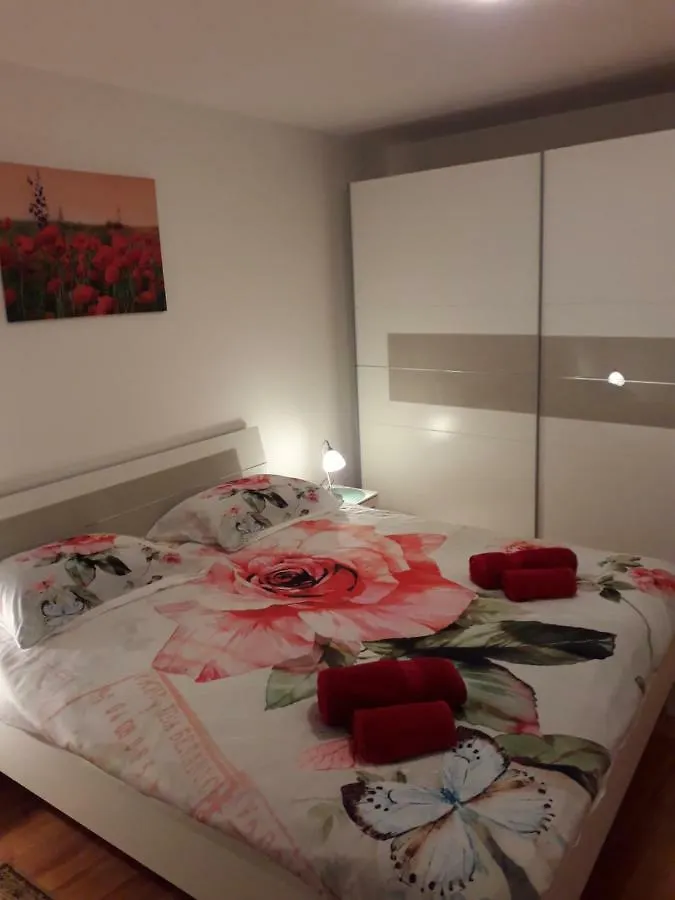 Apartments Alen Pula